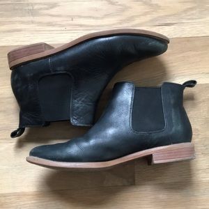 Clarks Black leather Chelsea boots | 7
